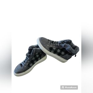 Marc Fisher womens sneakers.  Size 9.